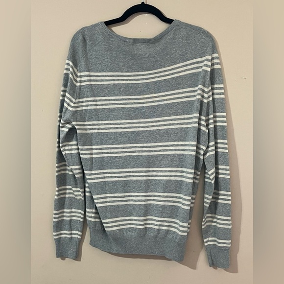 J. Crew Gray and White Striped Crewneck Cashmere Blend Sweater Size Medium - Picture 6 of 7